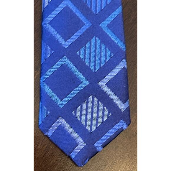 Bcbg Attitude Blue Hand Made 100% Imported Silk Men’s Neck Tie Made In China - Picture 6 of 9
